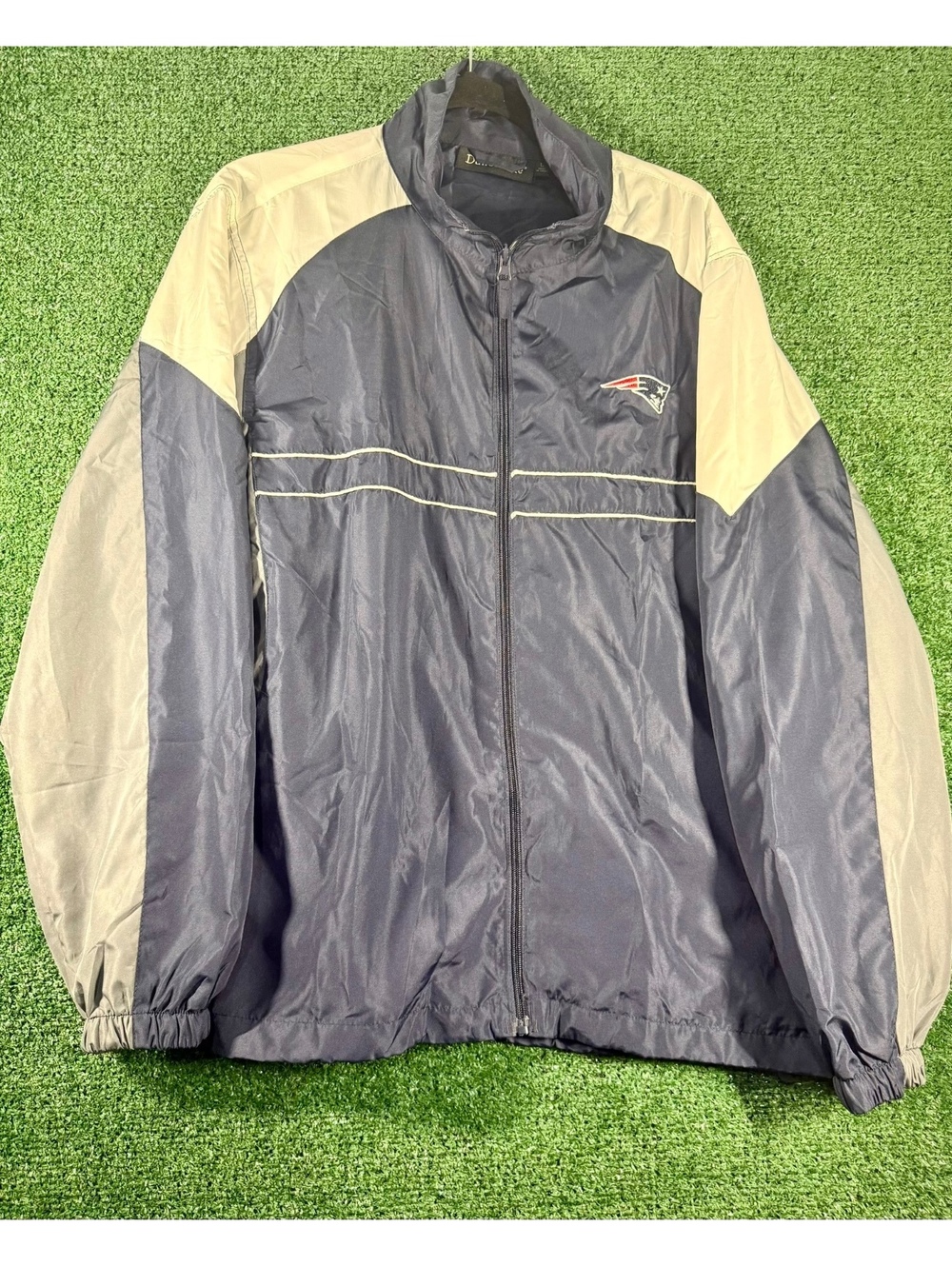 New England Patriots Dunbrooke Windbreaker Jacket Mens L NFL Navy Gray